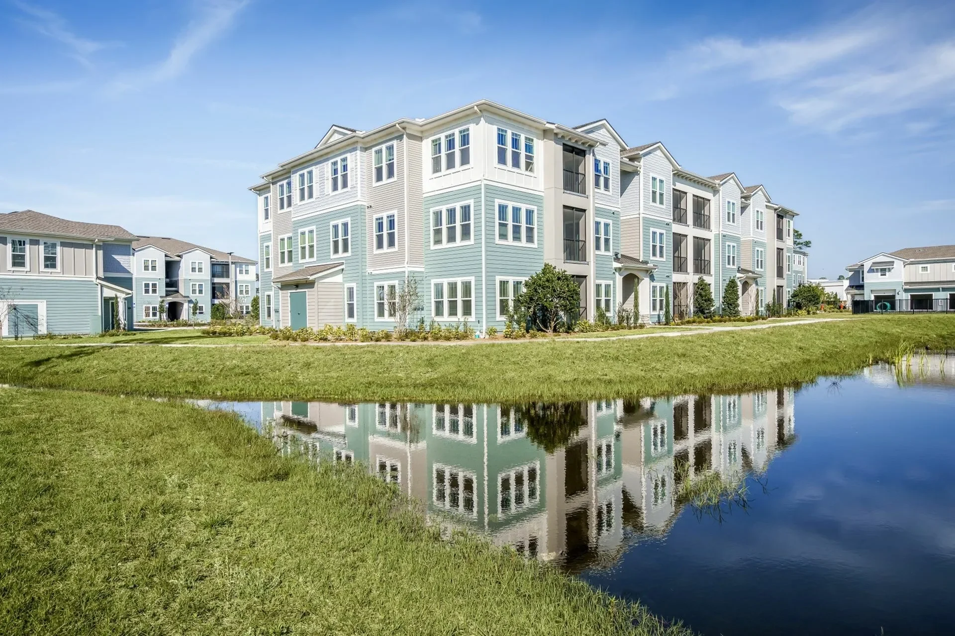 Exterior of Hawks Mill apartments in Port Orange, Florida