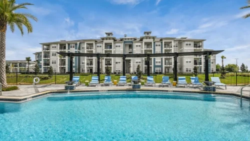 01-champions-vue-apartments-exterior
