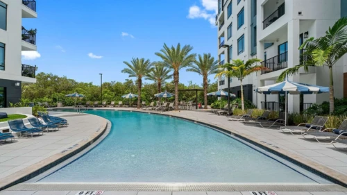 01-cortland-westshore-waterfront-pool-exterior
