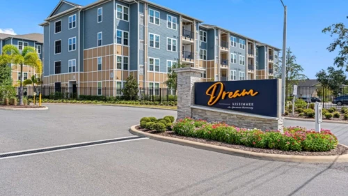 01-dream-kissimmee-exterior