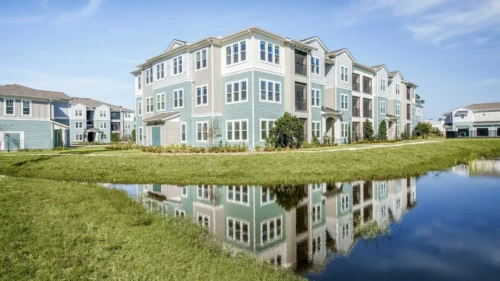 01-hawks-mill-exterior Exterior of Hawks Mill apartments in Port Orange, Florida